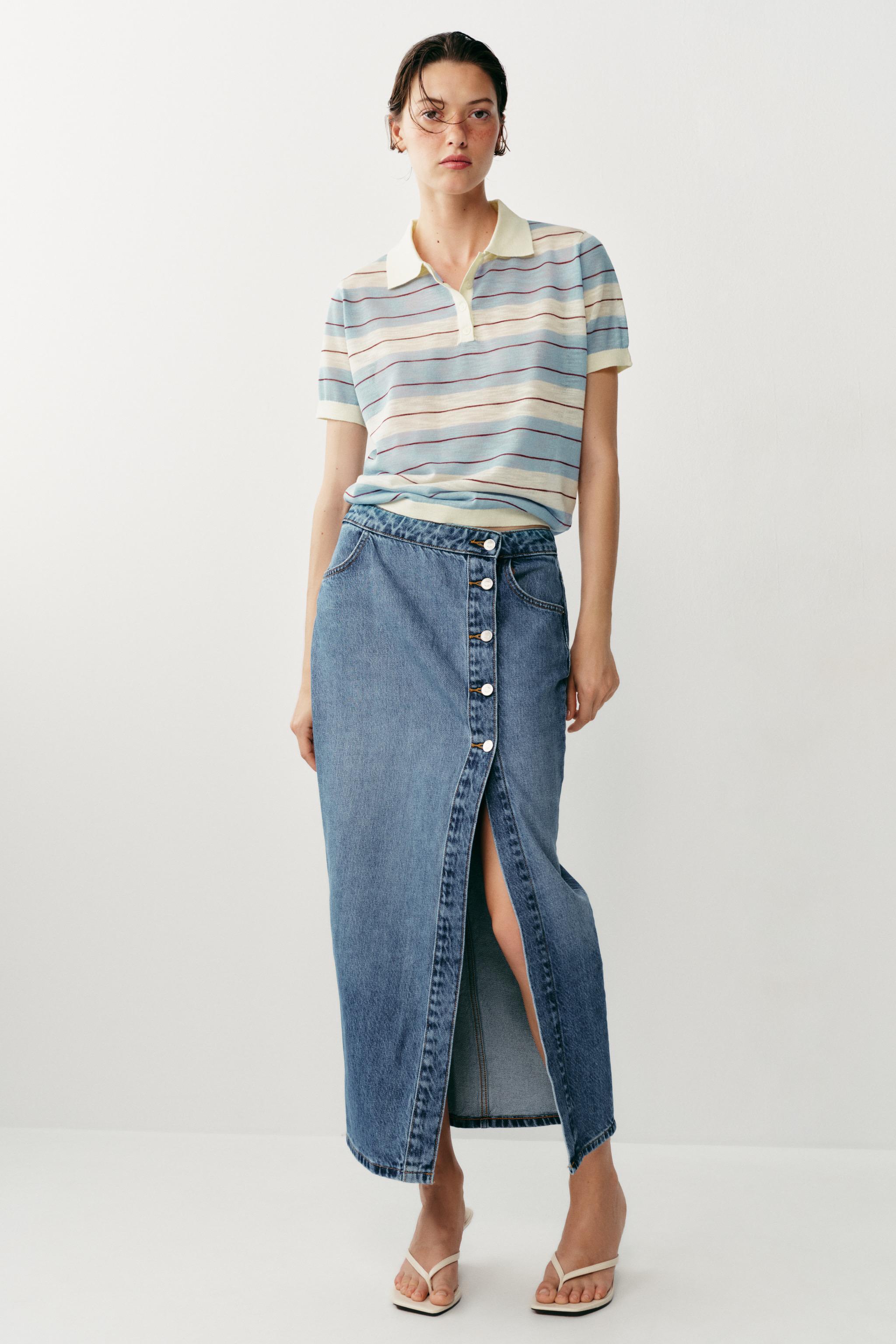STRIPED KNIT POLO TOP